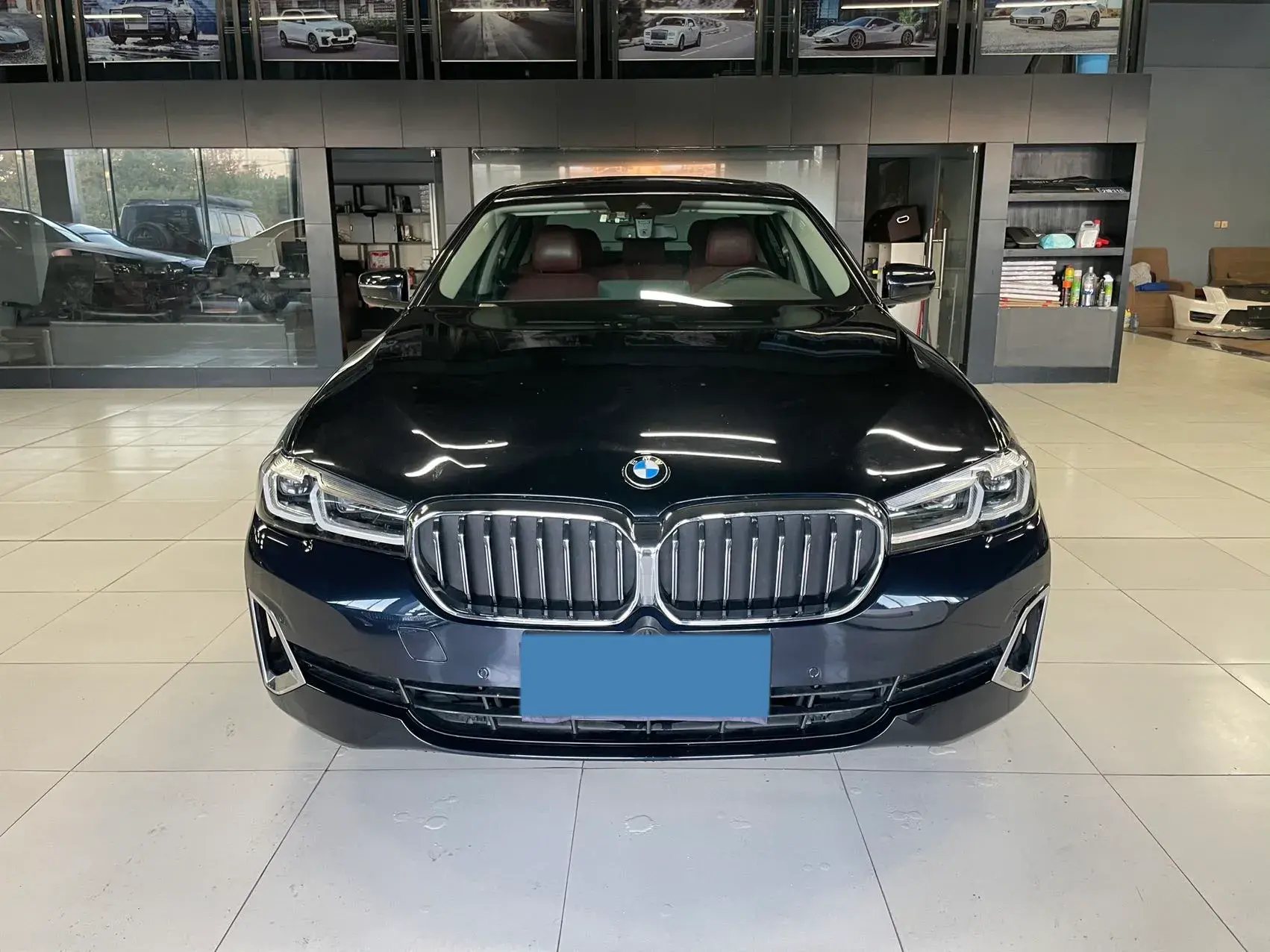 2021 BMW 5 thumbnail 2