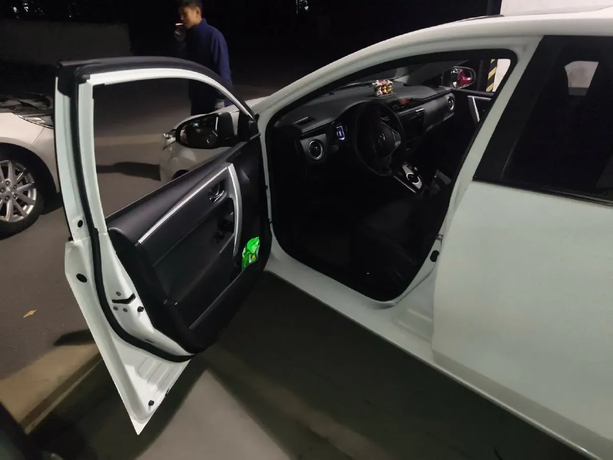 2020 Toyota Corolla Hybird E+ 1.8L 99HP L4 E-CVT PHEV 10.5KWH,autocango,china used car exporter,china ev exporter,chinese used car exporter,chinese used ev exporter