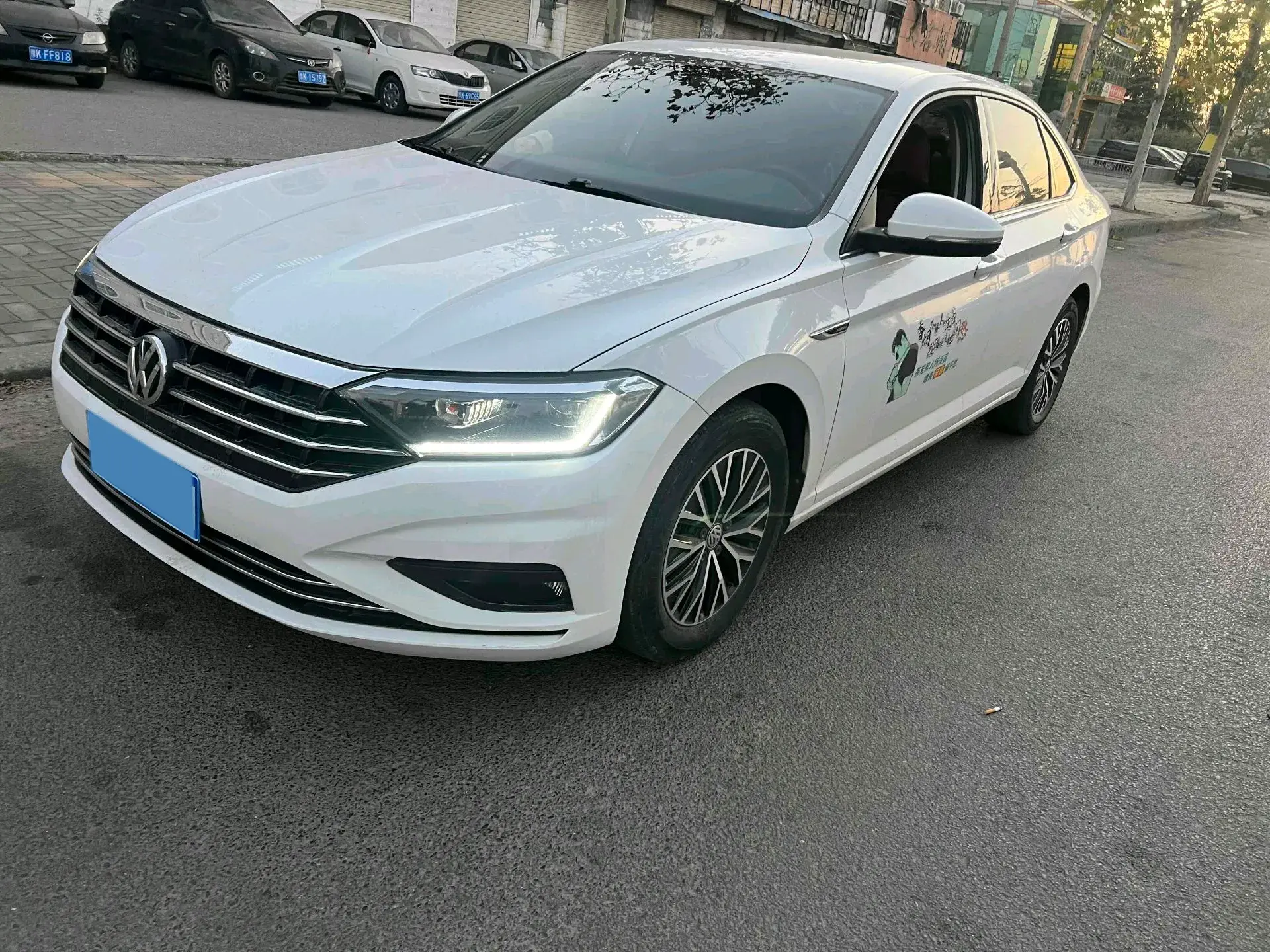 2020 VOLKSWAGEN SAGITAR view 1