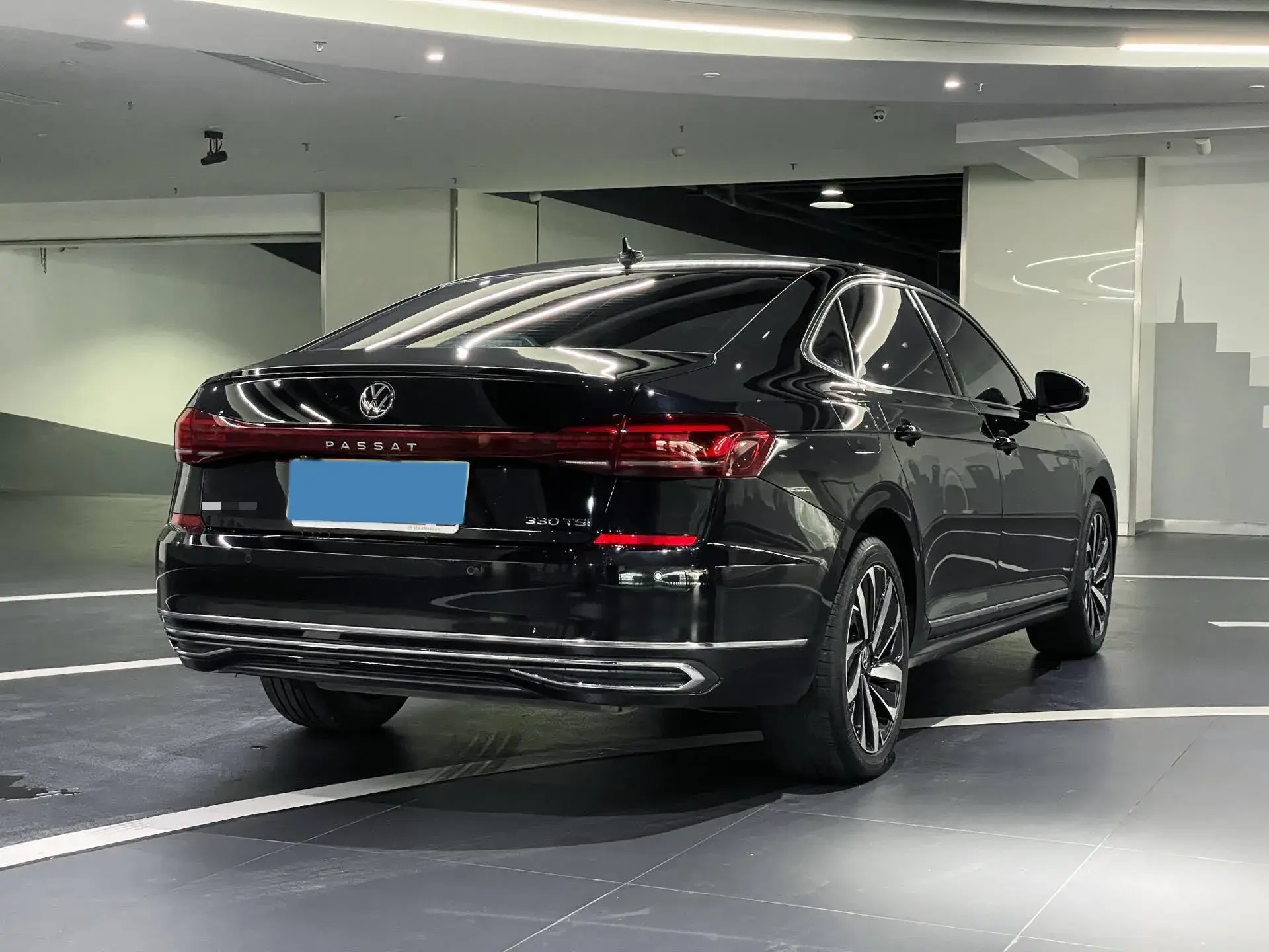 2023 VOLKSWAGEN PASSAT thumbnail 4