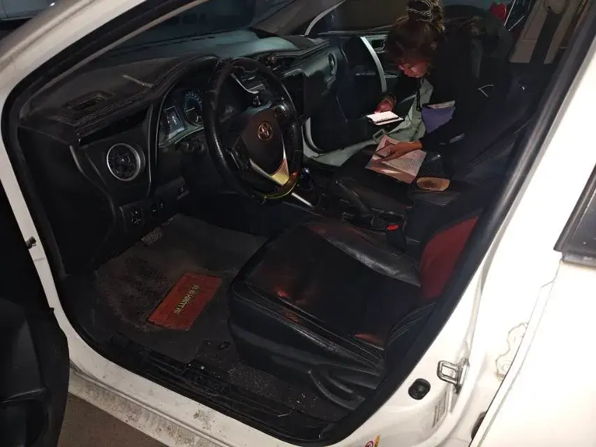 2018 TOYOTA COROLLA thumbnail 2