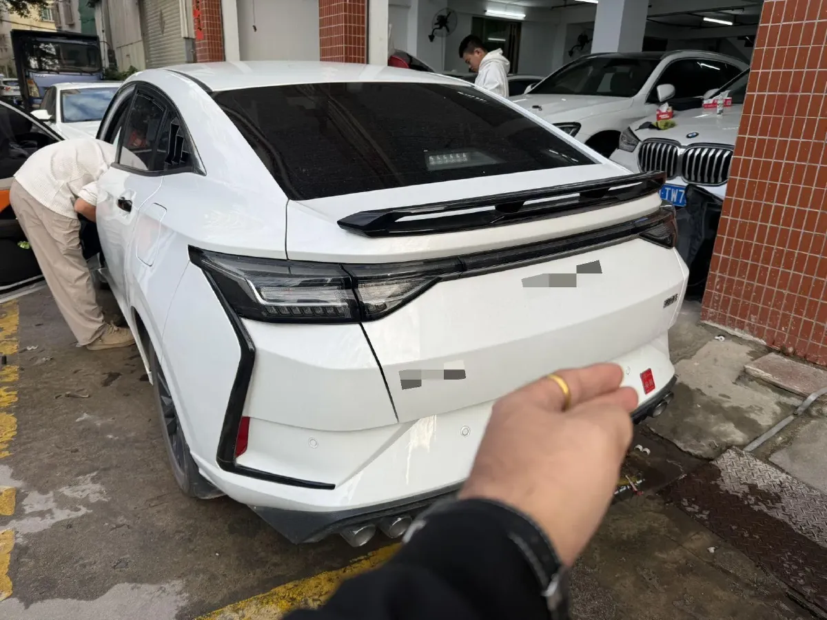 2023 DongFeng Aeolus YiXuan 1.5L 125HP L4 6DCT,autocango,china used car exporter,china ev exporter,chinese used car exporter,chinese used ev exporter