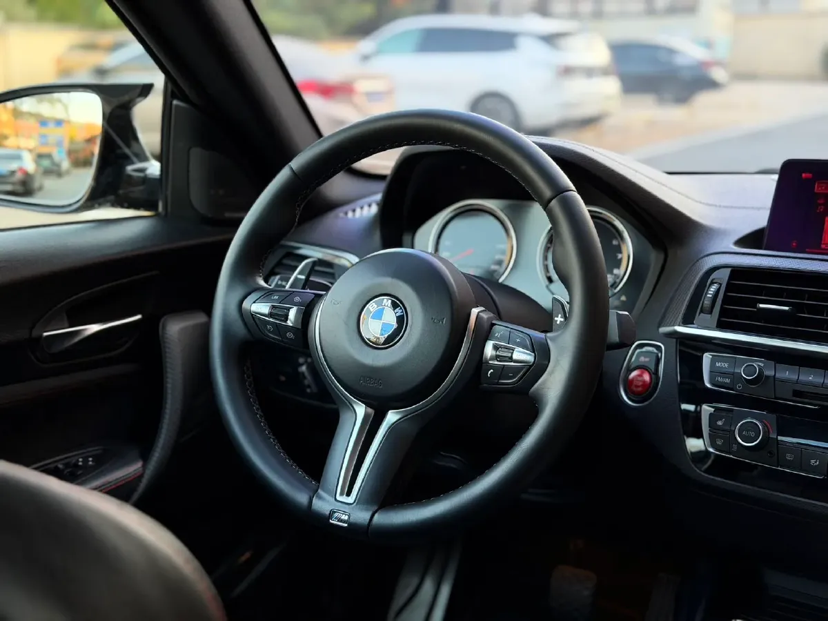 2018 BMW M2 3.0T 410HP L6 7DCT,autocango,china used car exporter,china ev exporter,chinese used car exporter,chinese used ev exporter