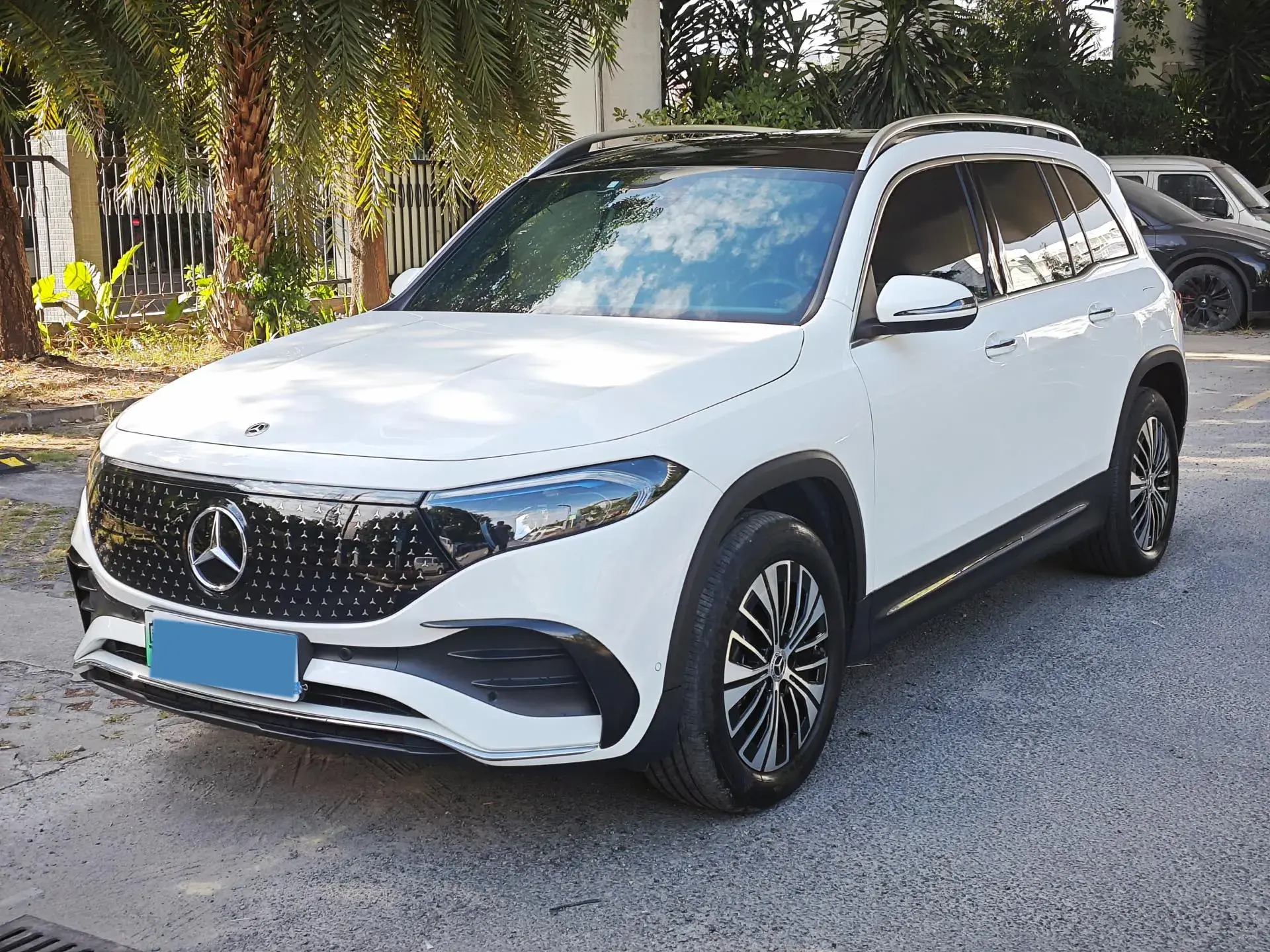 2025 MERCEDES-BENZ EQB view 1