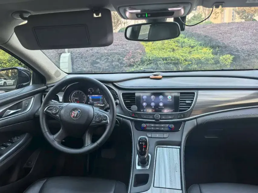 2020 BUICK LARCOSSE thumbnail 4