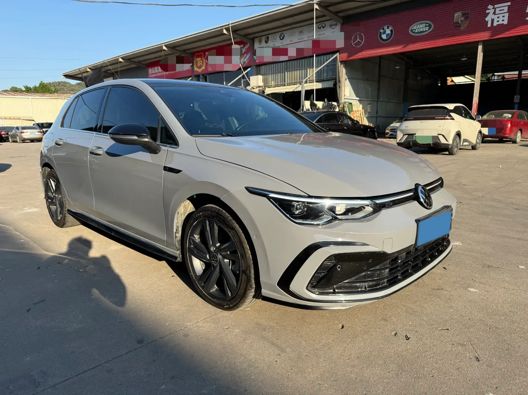 2023 VOLKSWAGEN GOLF thumbnail 3