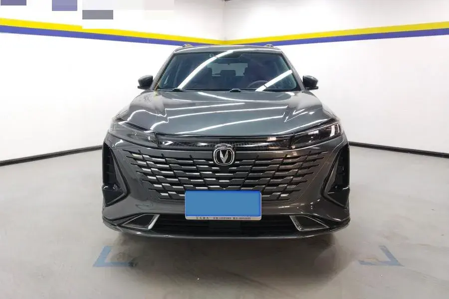 2023 CHANGAN CS75 thumbnail 3