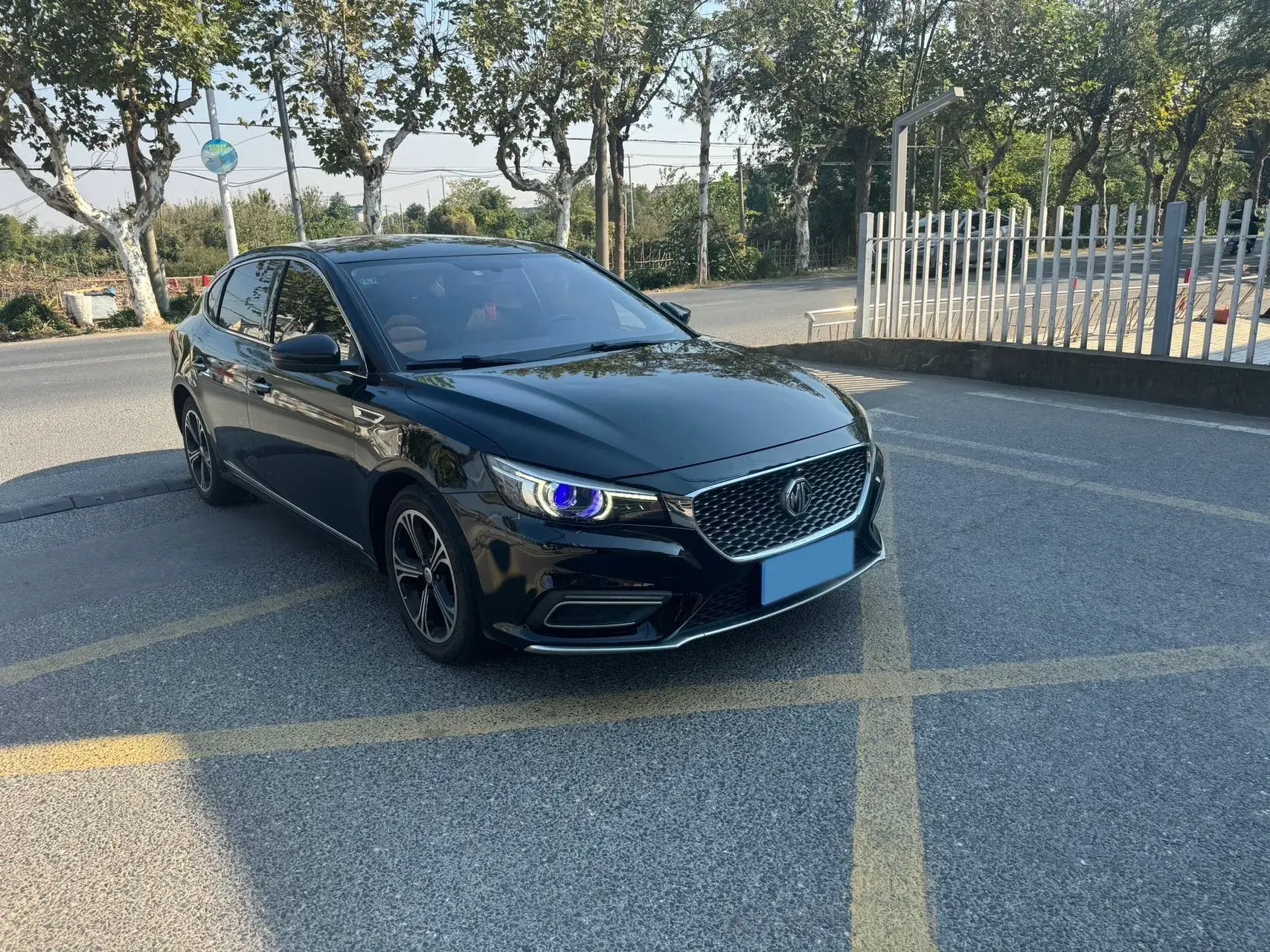 2017 MG MG6 thumbnail 2