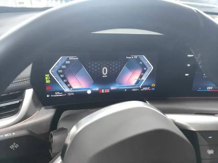 2023 BMW X1 thumbnail 3