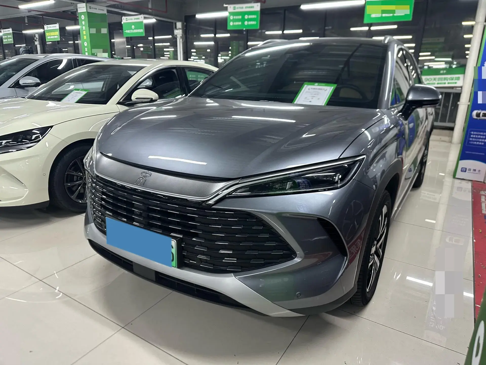 2024 BYD SONGL view 1