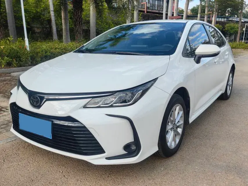 2019 TOYOTA COROLLA view 1