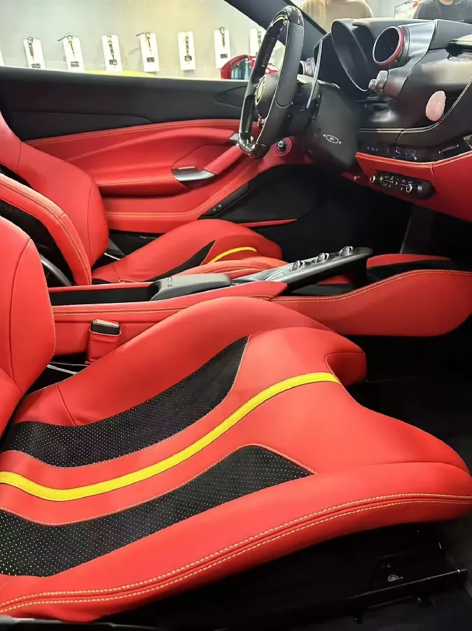 2019 Ferrari F8 3.9T 720HP V8 7DCT,autocango,china used car exporter,china ev exporter,chinese used car exporter,chinese used ev exporter