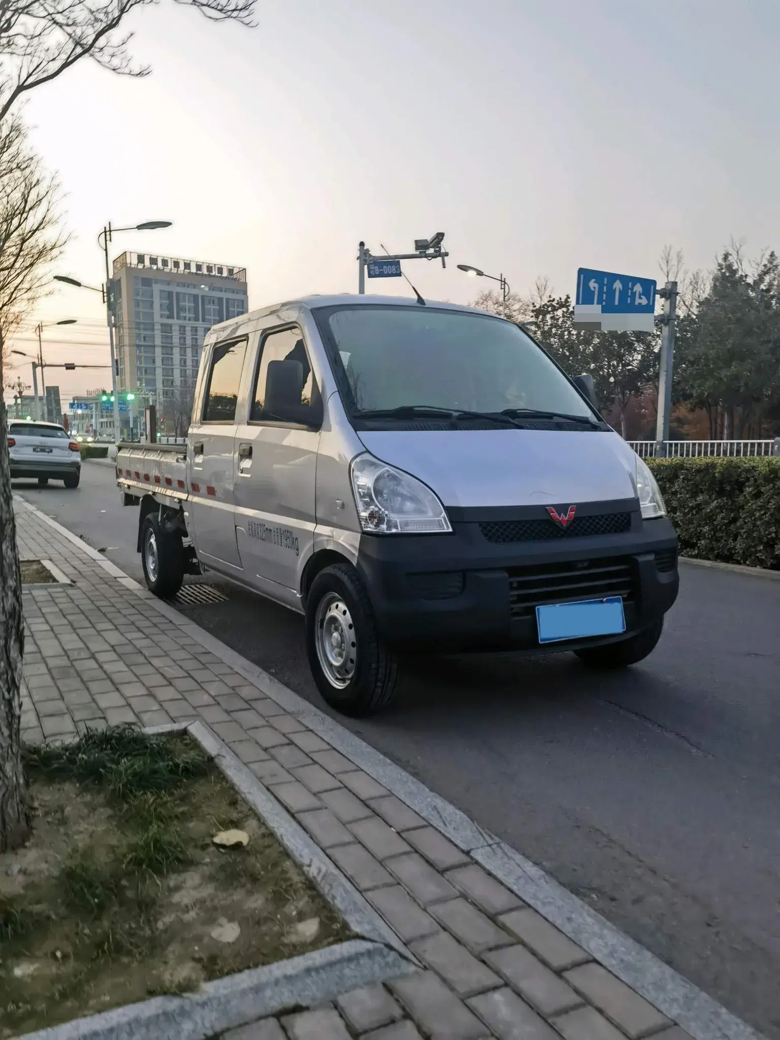 2015 WULING RONGGUANG thumbnail 2