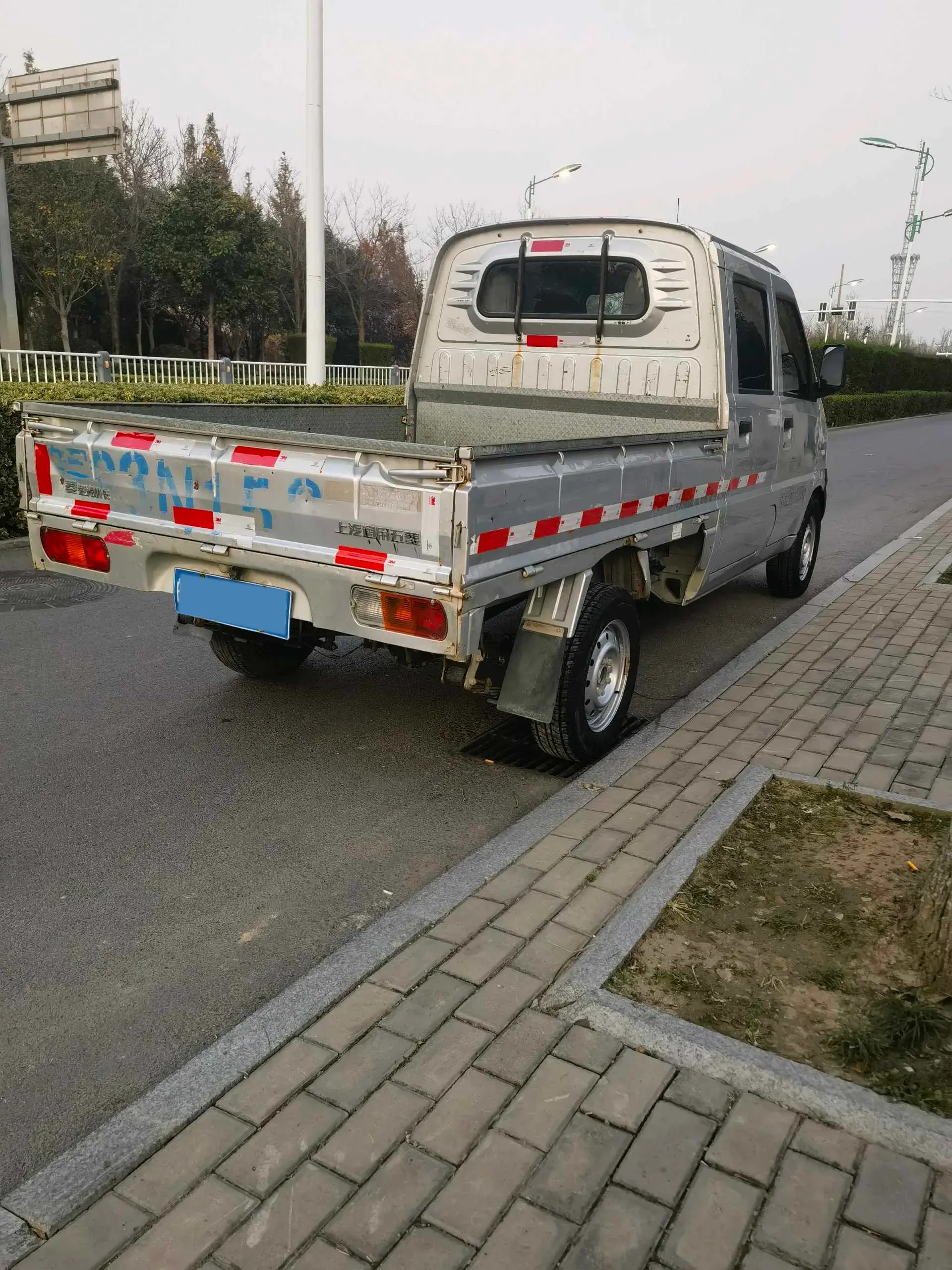 2015 WULING RONGGUANG thumbnail 4