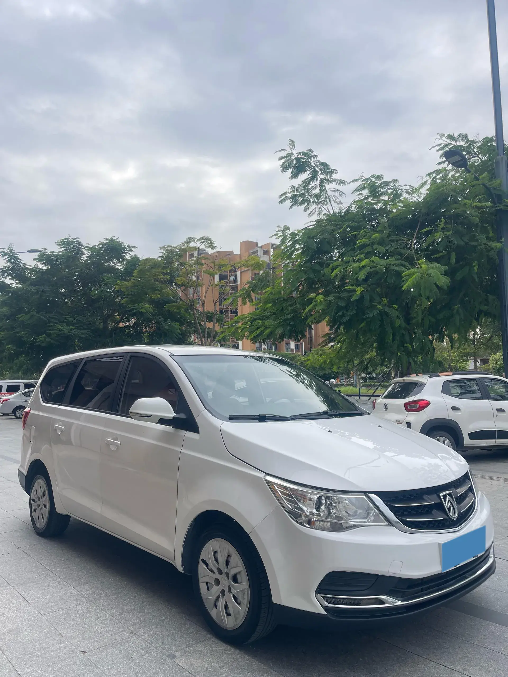 2019 BAOJUN 730 thumbnail 3