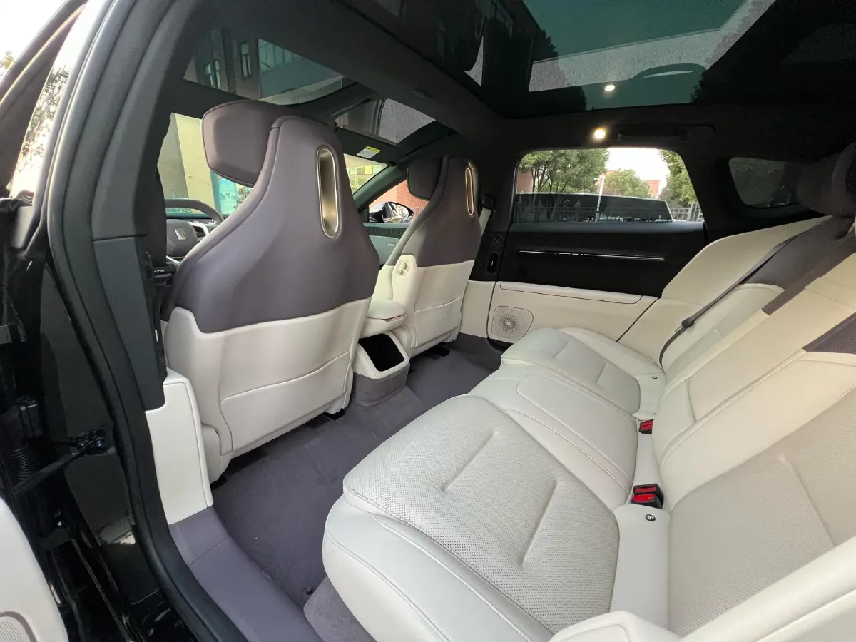 2024 Avatr 12 BEV 94.5KWH,autocango,china used car exporter,china ev exporter,chinese used car exporter,chinese used ev exporter