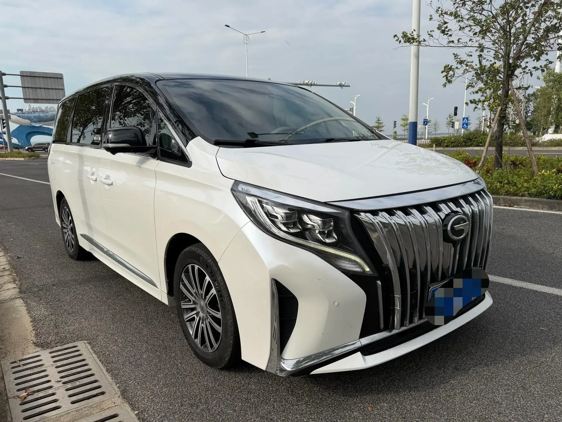 2021 GAC TRUMPCHI thumbnail 3