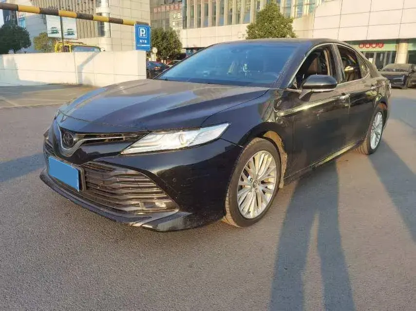 2019 TOYOTA CAMRY view 1