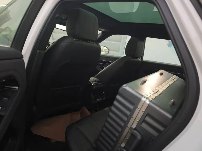 2020 Land Rover Range Rover Evoque 2.0T 249HP L4 9AT,autocango,china used car exporter,china ev exporter,chinese used car exporter,chinese used ev exporter