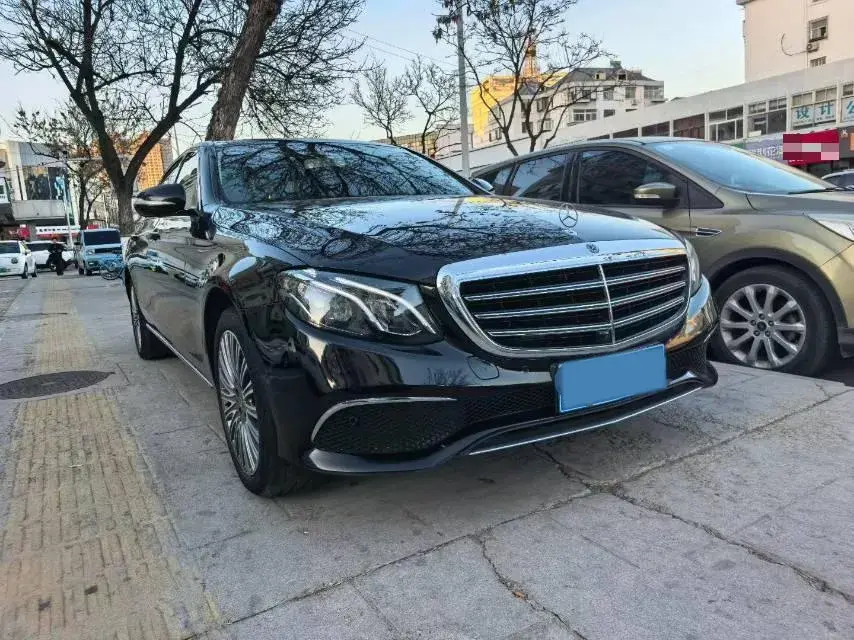 2020 MERCEDES-BENZ E thumbnail 3