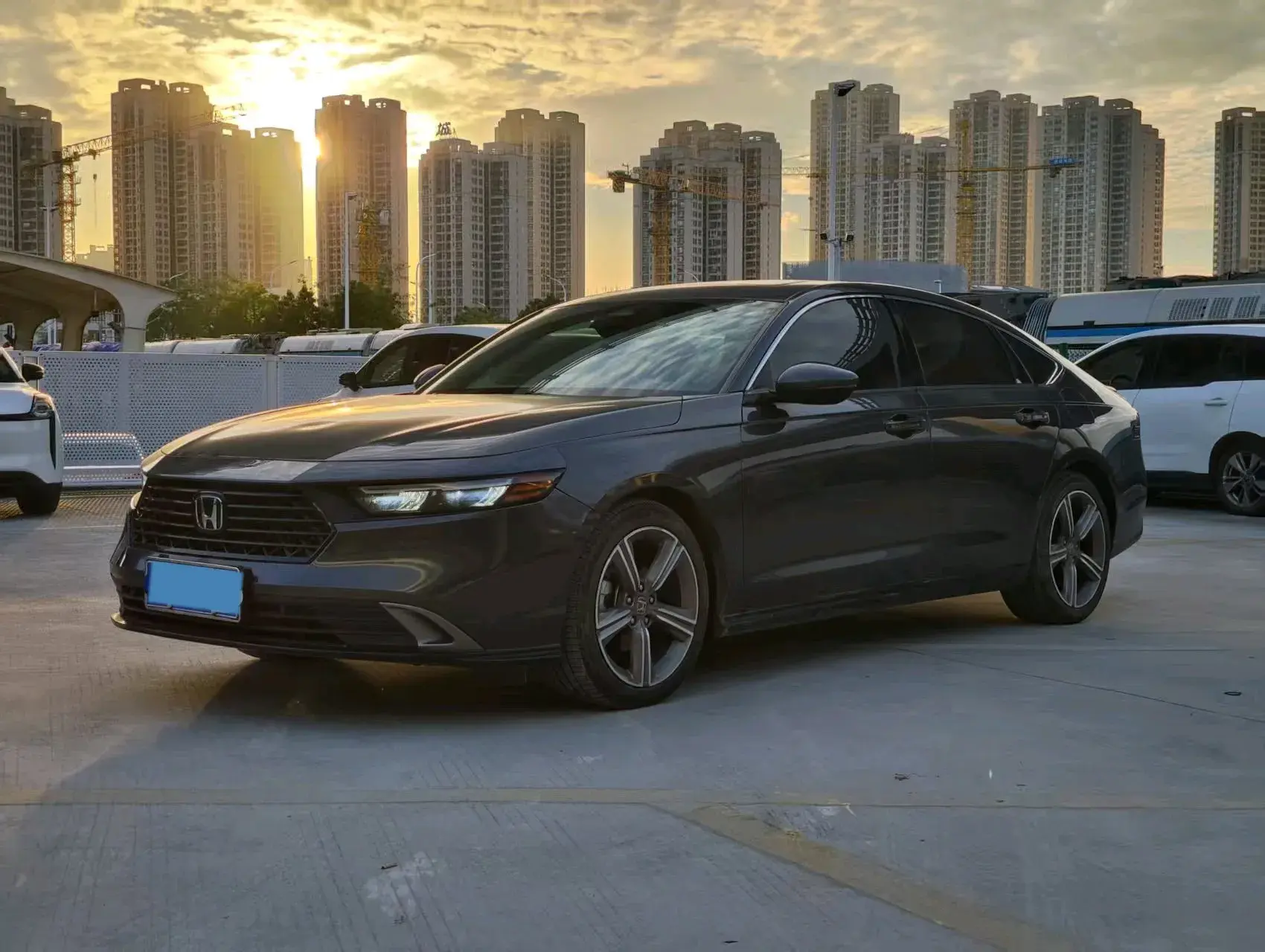 2023 HONDA ACCORD view 1