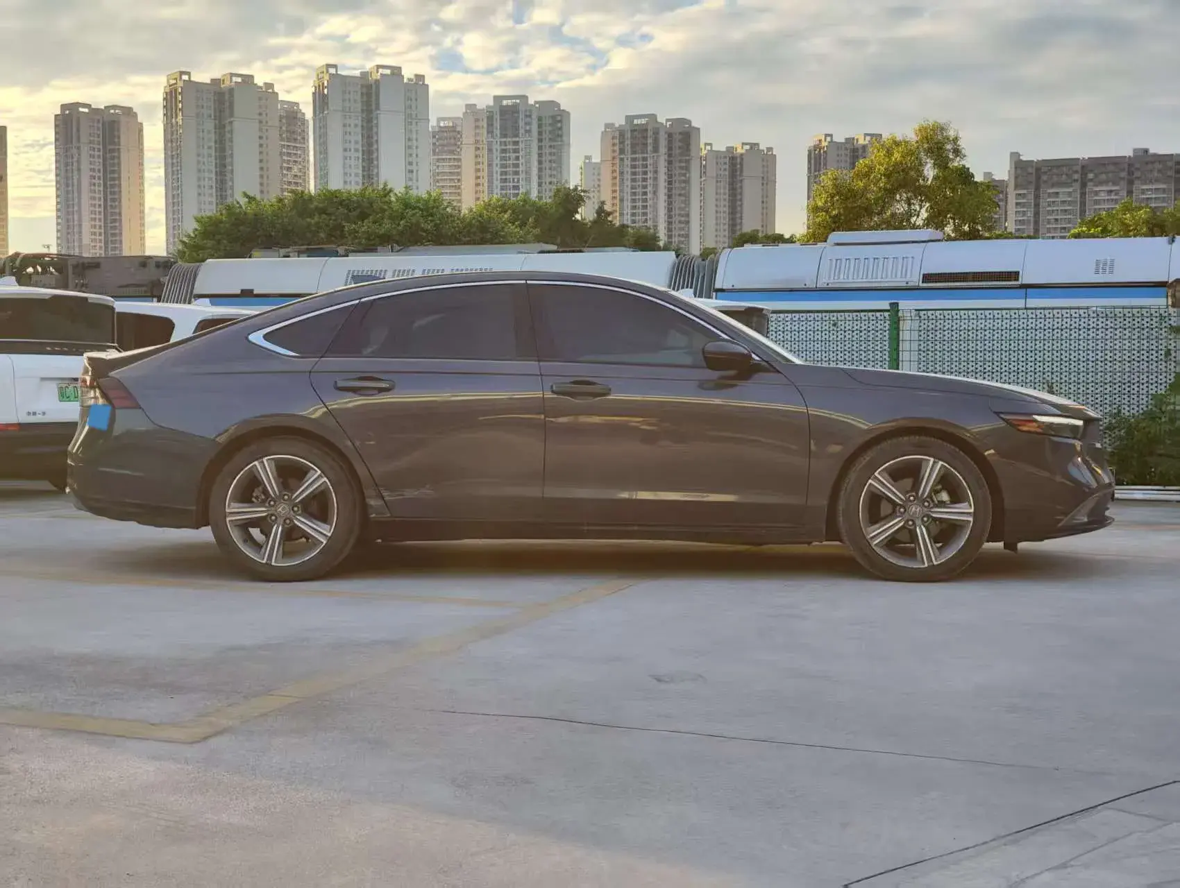 2023 HONDA ACCORD thumbnail 2