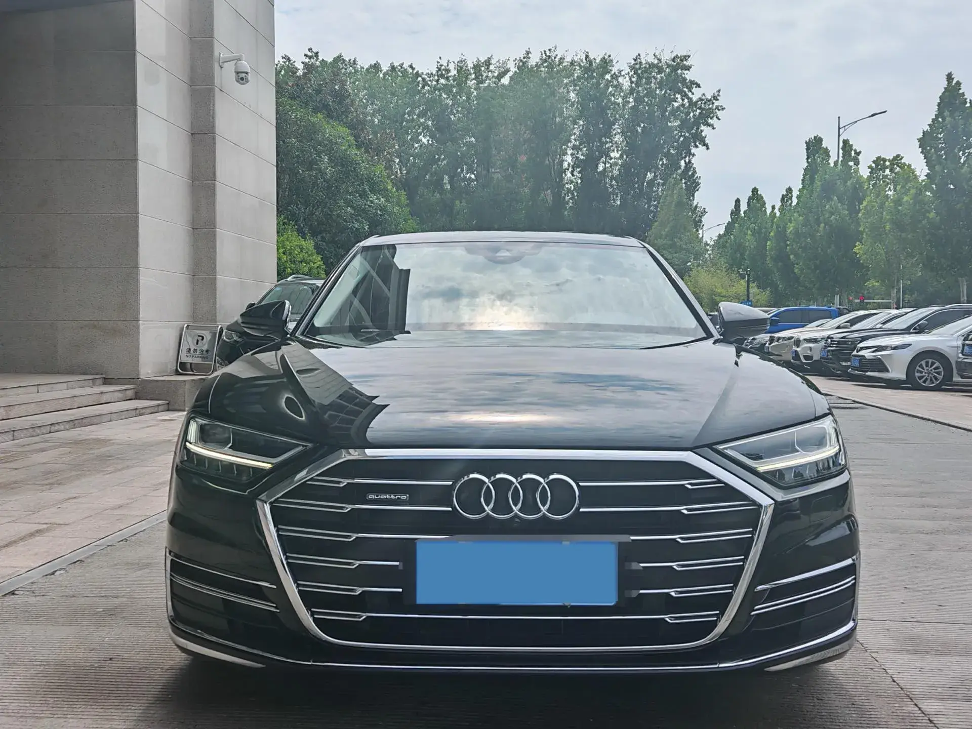 2019 AUDI A8 thumbnail 2