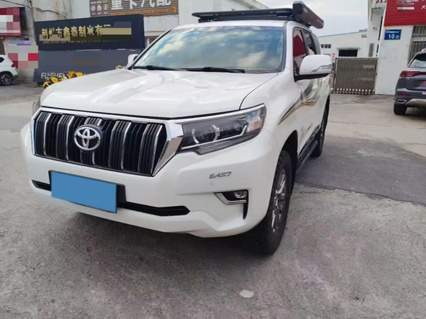 2019 TOYOTA LAND view 1