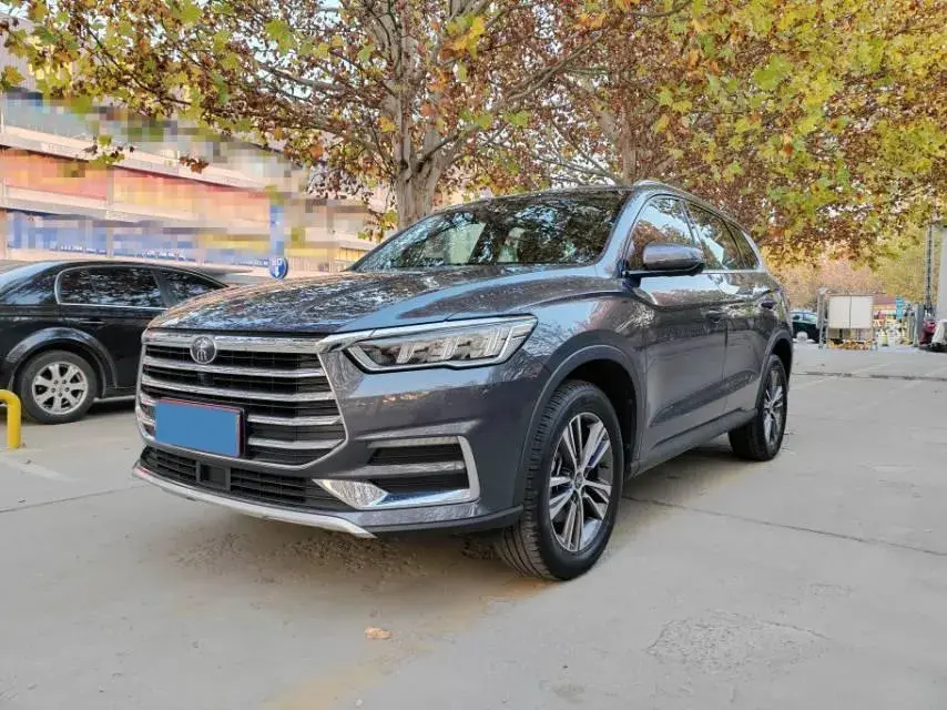 2019 BYD SONG view 1
