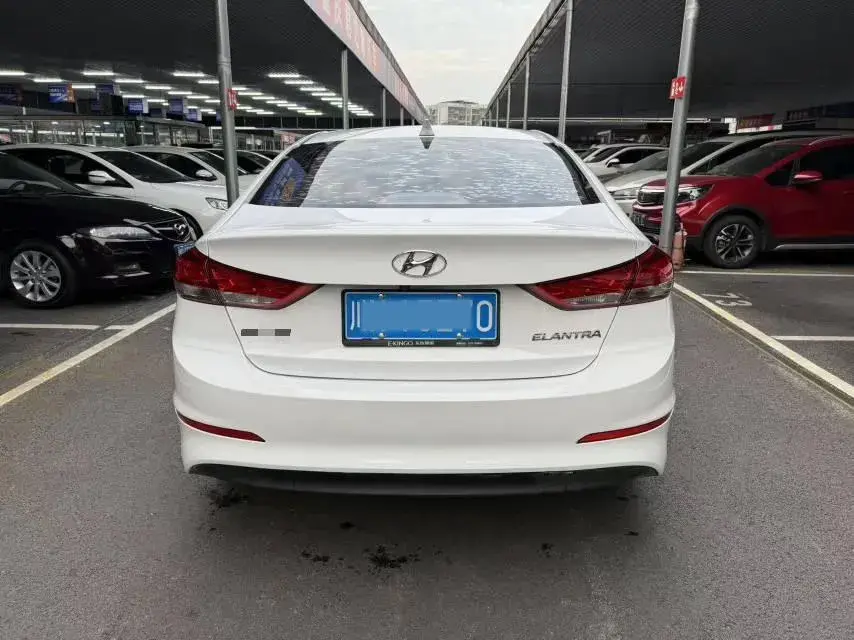 2020 HYUNDAI ELANTRA thumbnail 4