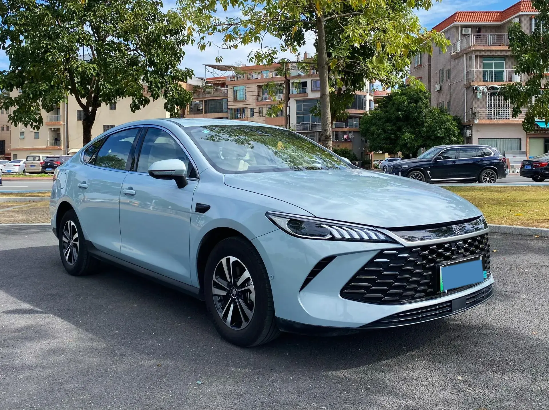 2025 BYD QIN thumbnail 4