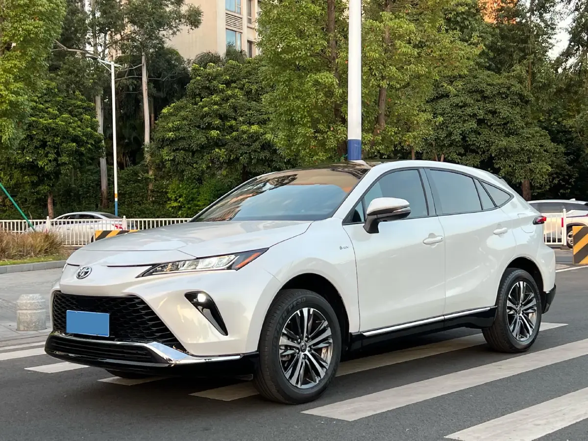 2023 Toyota Venza 2.5L 178HP L4 E-CVT Hybrid