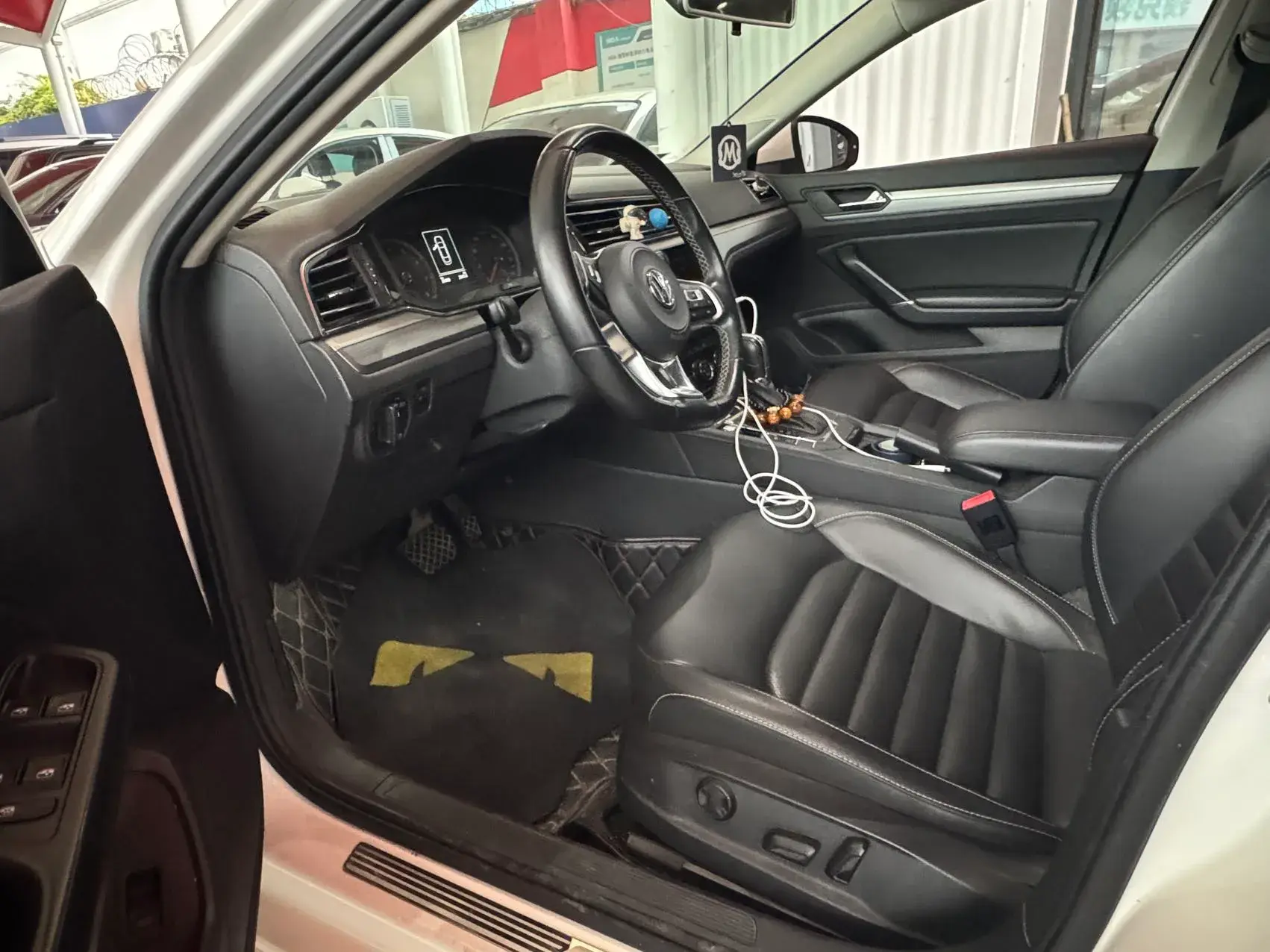 2019 VOLKSWAGEN LAMANDO thumbnail 4