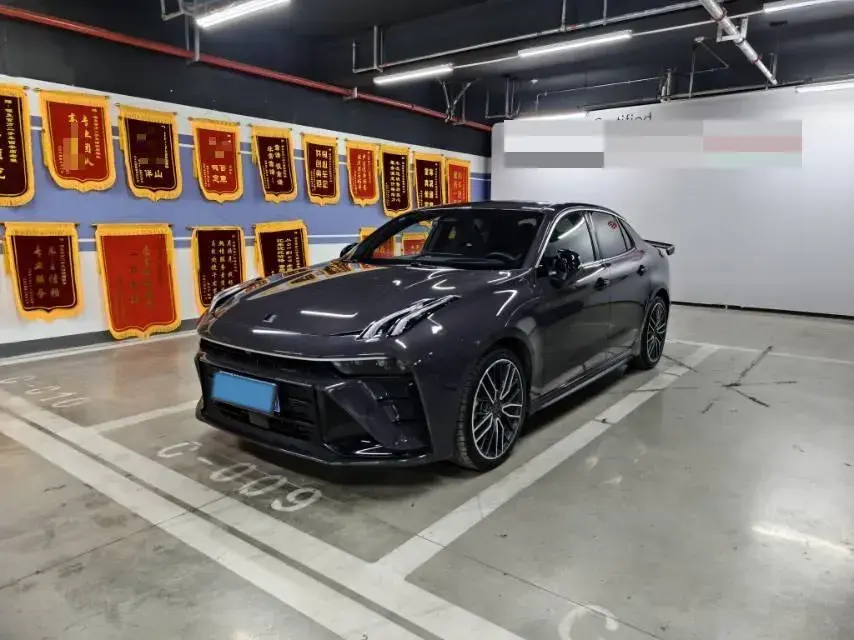 2025 LYNK&CO 03 view 1