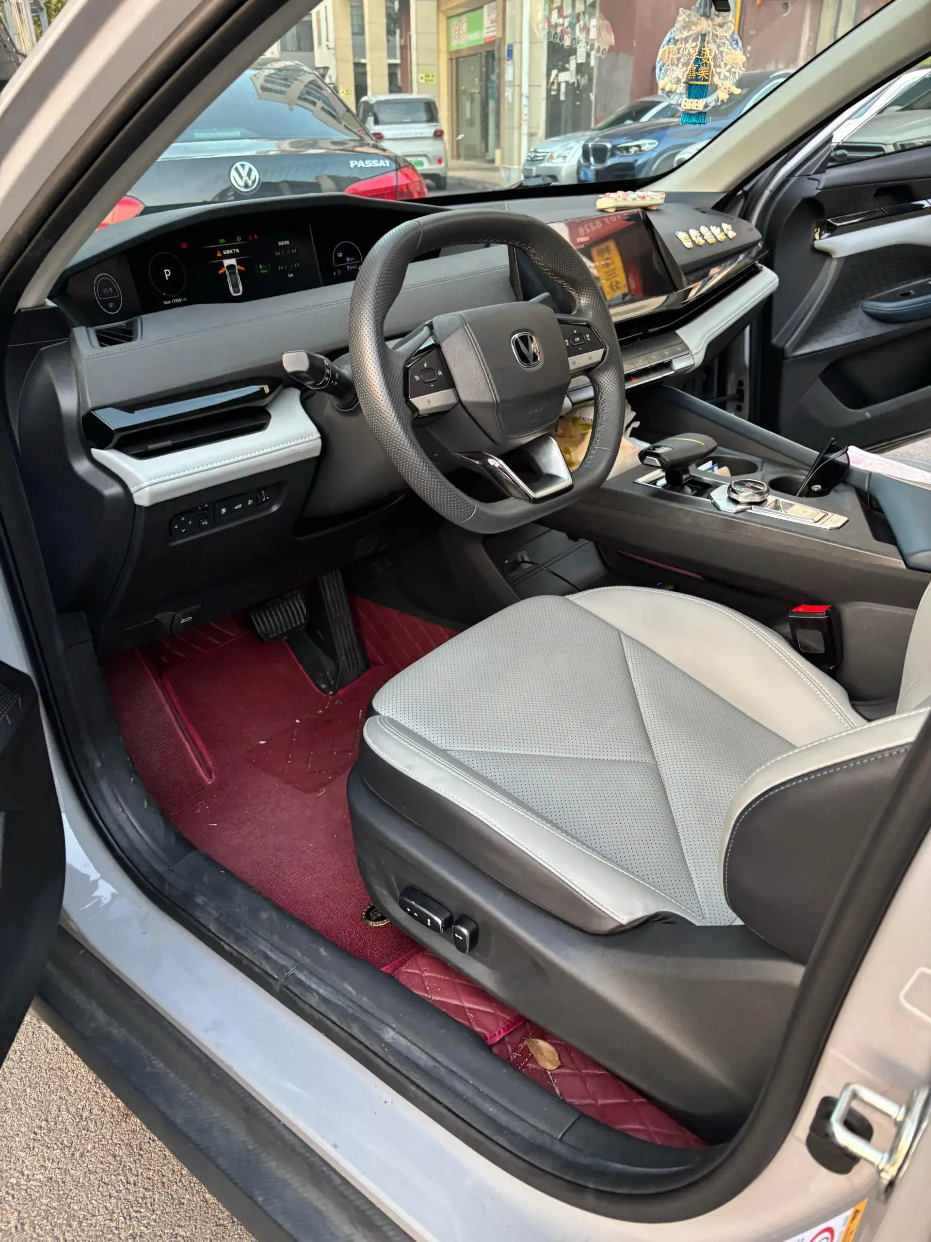 2023 CHANGAN UNI-V thumbnail 2