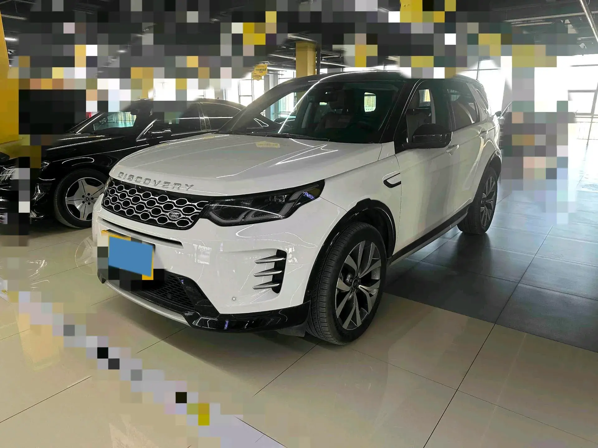 2024 LAND ROVER view 1