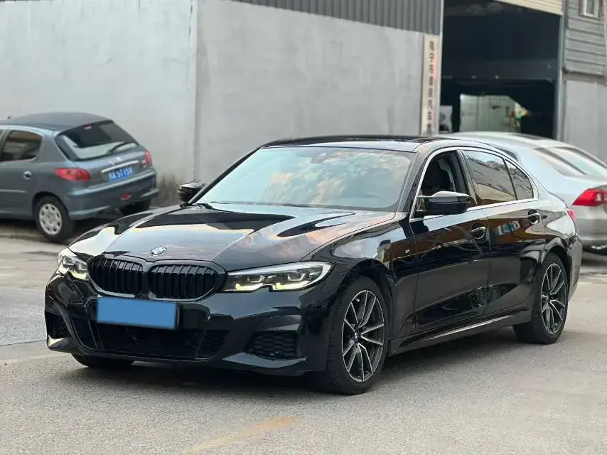 2020 BMW 3 view 1