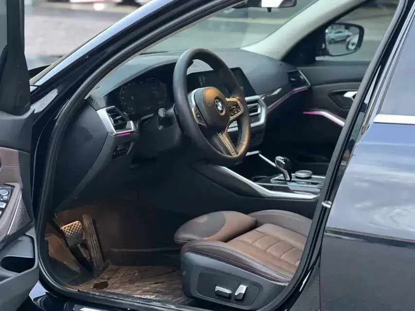 2020 BMW 3 thumbnail 4