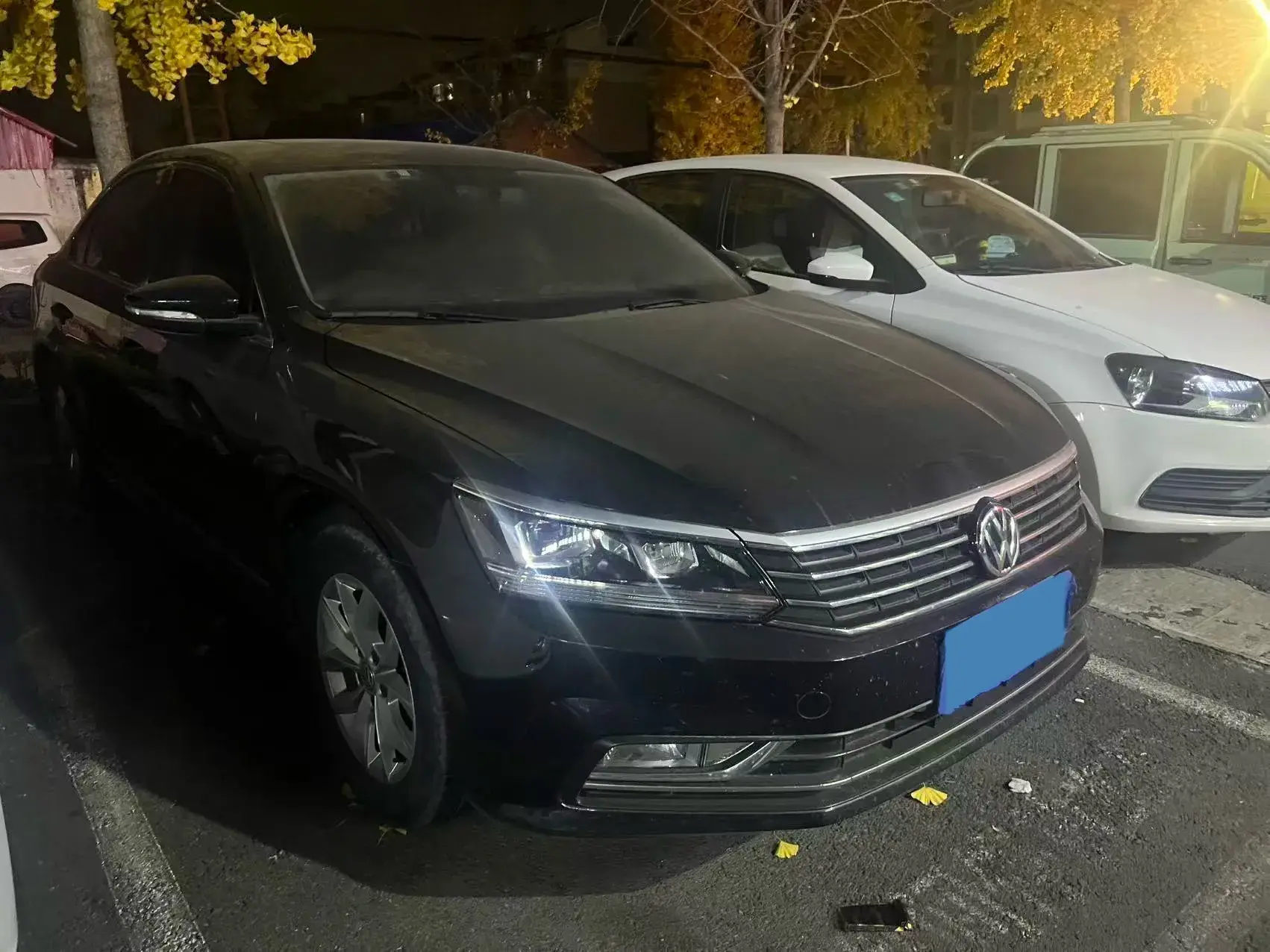 2017 VOLKSWAGEN PASSAT thumbnail 2