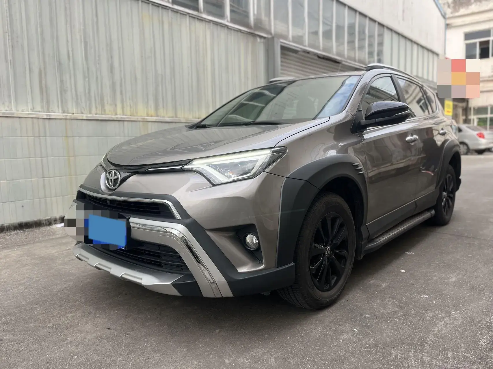 2019 TOYOTA RAV4 view 1
