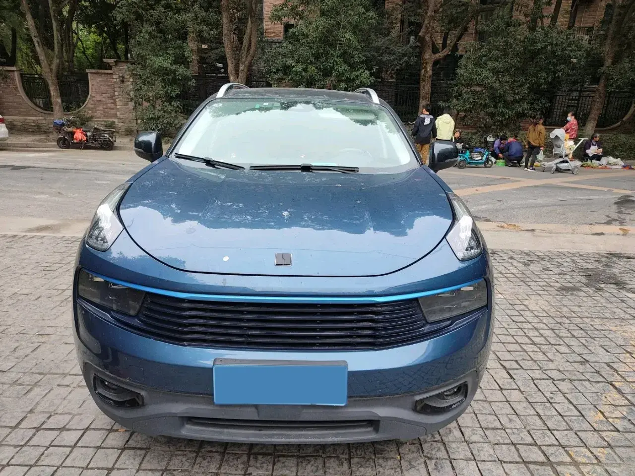 2017 LYNK&CO 01 thumbnail 2