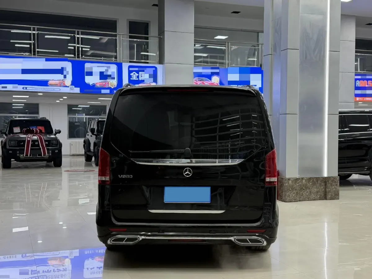 2022 Mercedes-Benz V Class 2.0T 211HP L4 9AT,autocango,china used car exporter,china ev exporter,chinese used car exporter,chinese used ev exporter