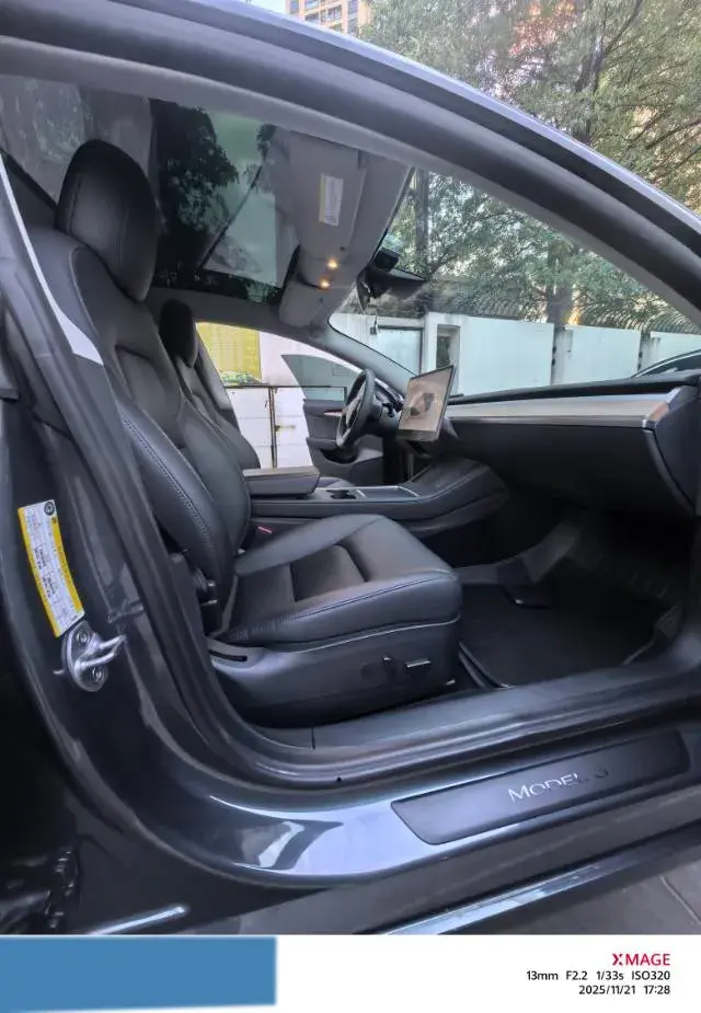 2022 TESLA MODEL thumbnail 4