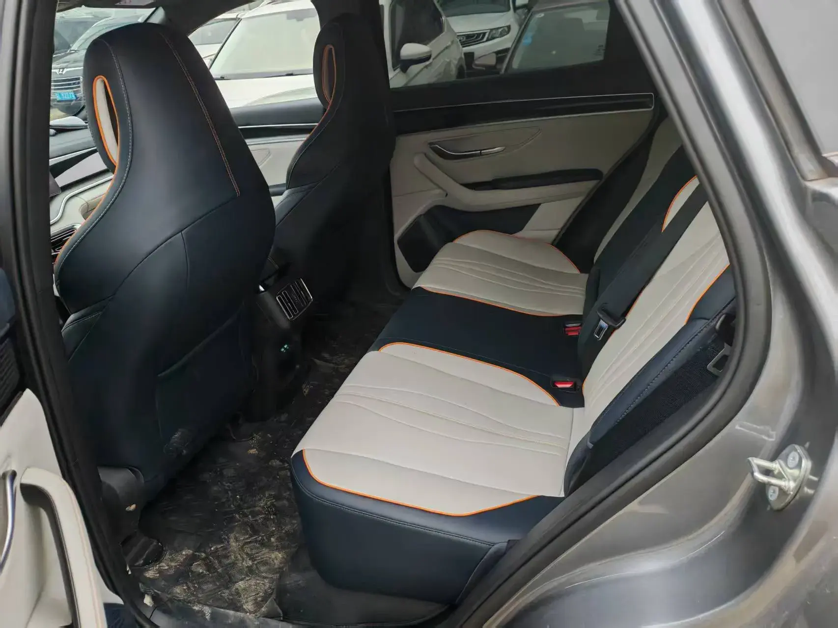 2023 BYD SONG thumbnail 3