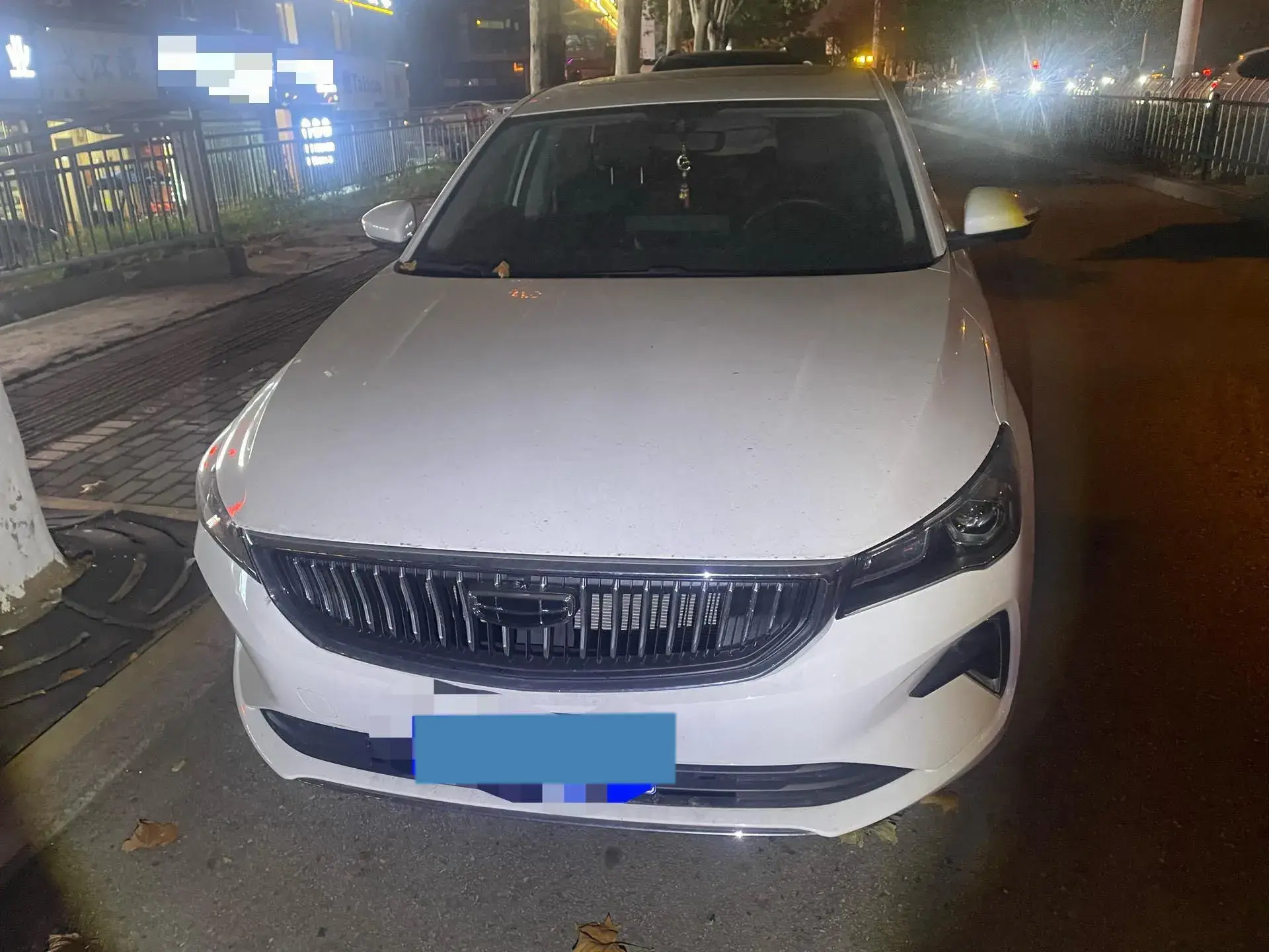 2023 GEELY EMGRAND thumbnail 2