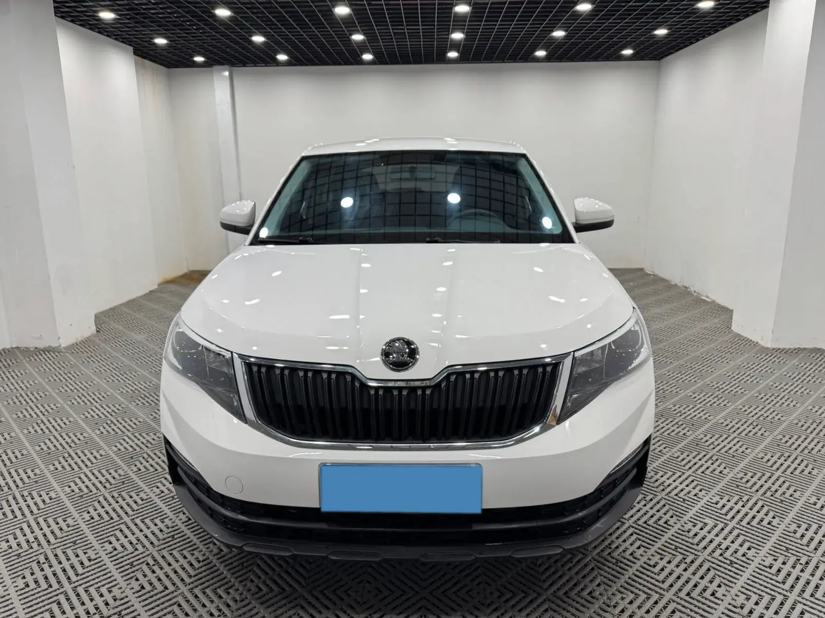 2021 SKODA KAMIQ thumbnail 3