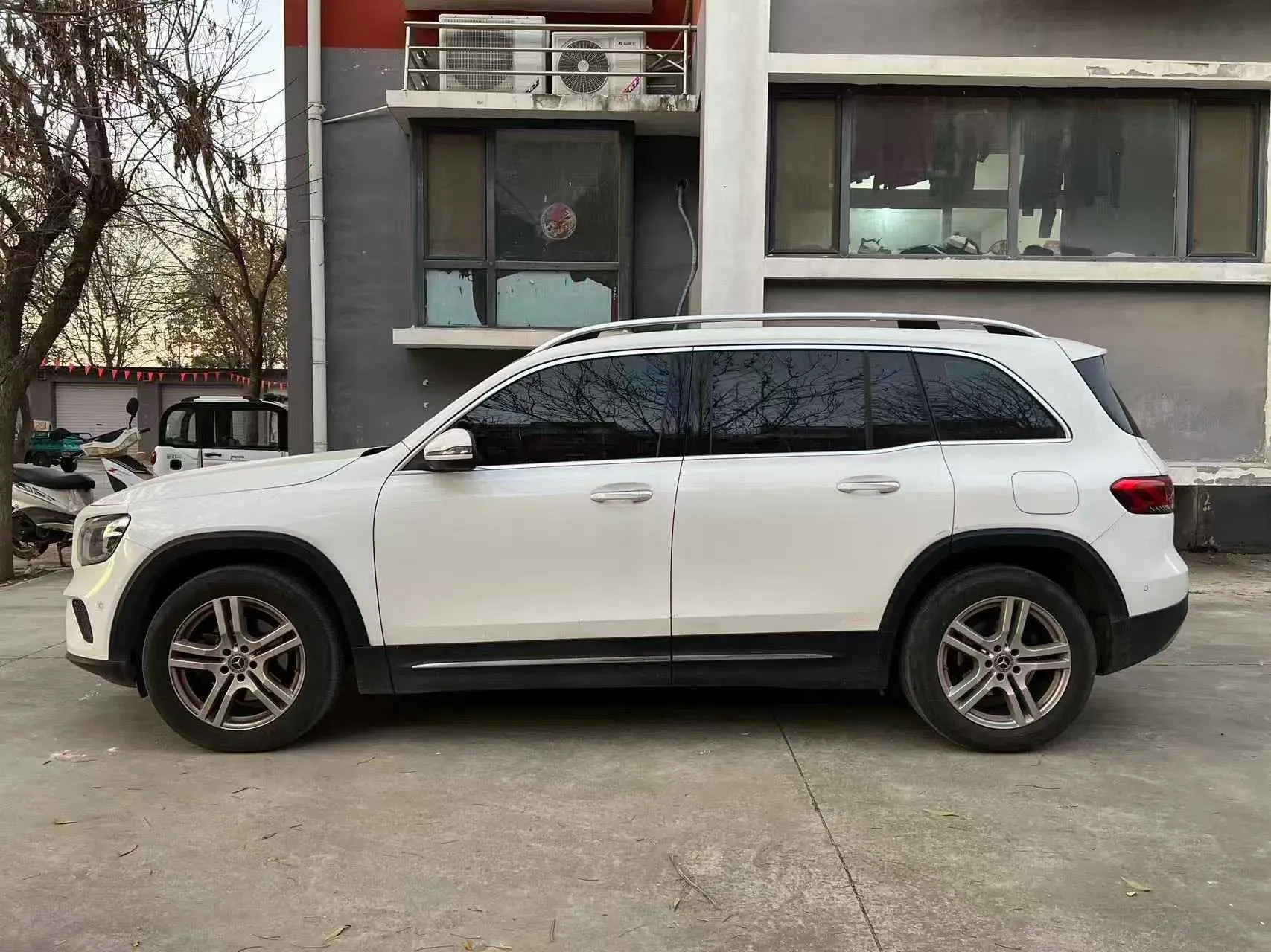 2021 MERCEDES-BENZ GLB thumbnail 3