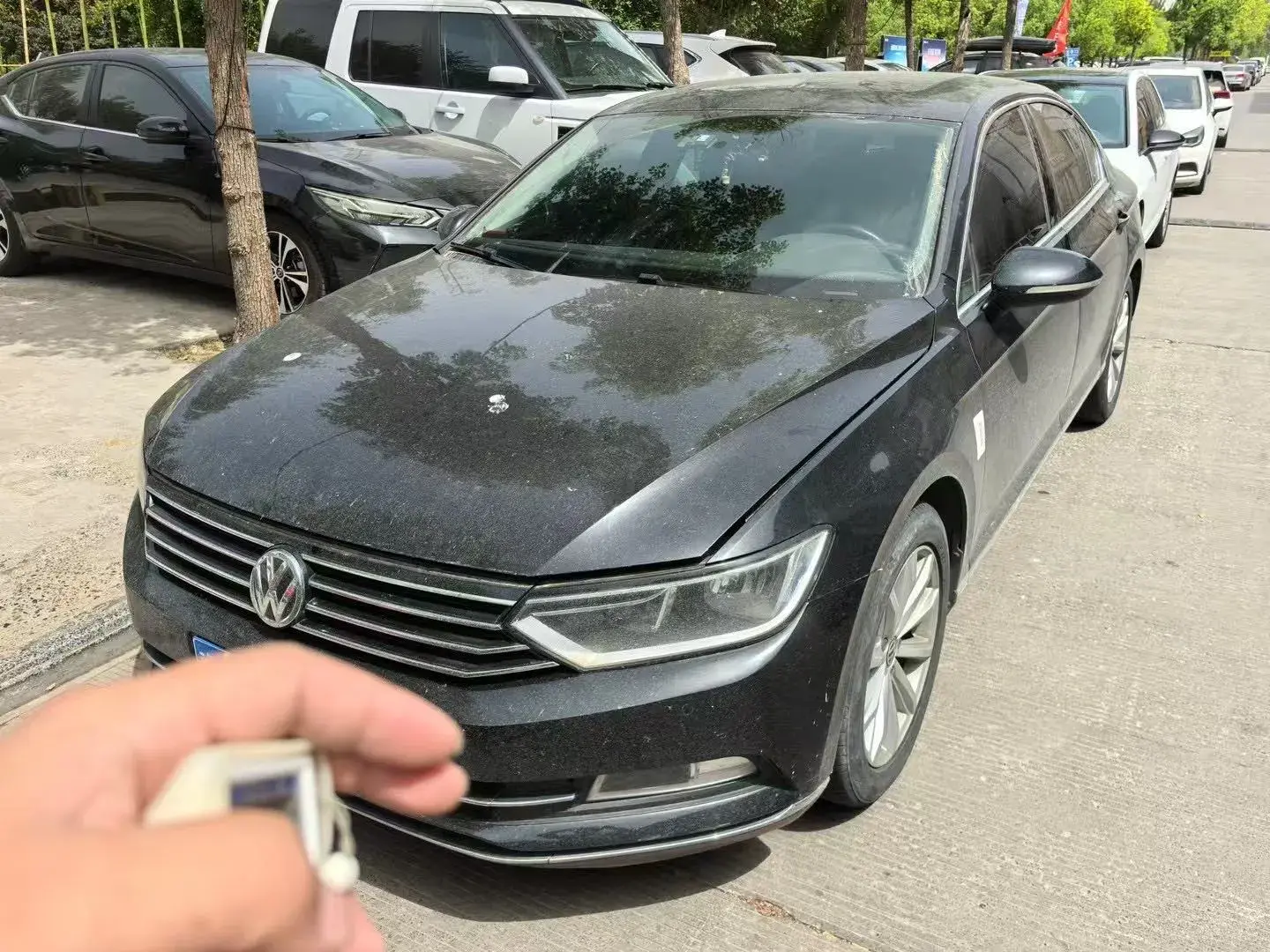 2017 VOLKSWAGEN MAGOTAN view 1