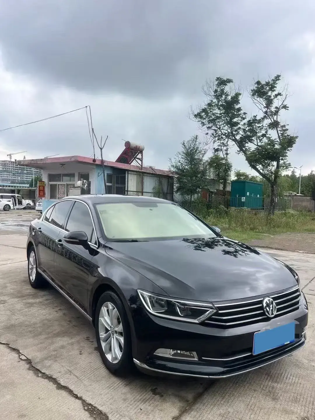 2017 VOLKSWAGEN MAGOTAN thumbnail 3