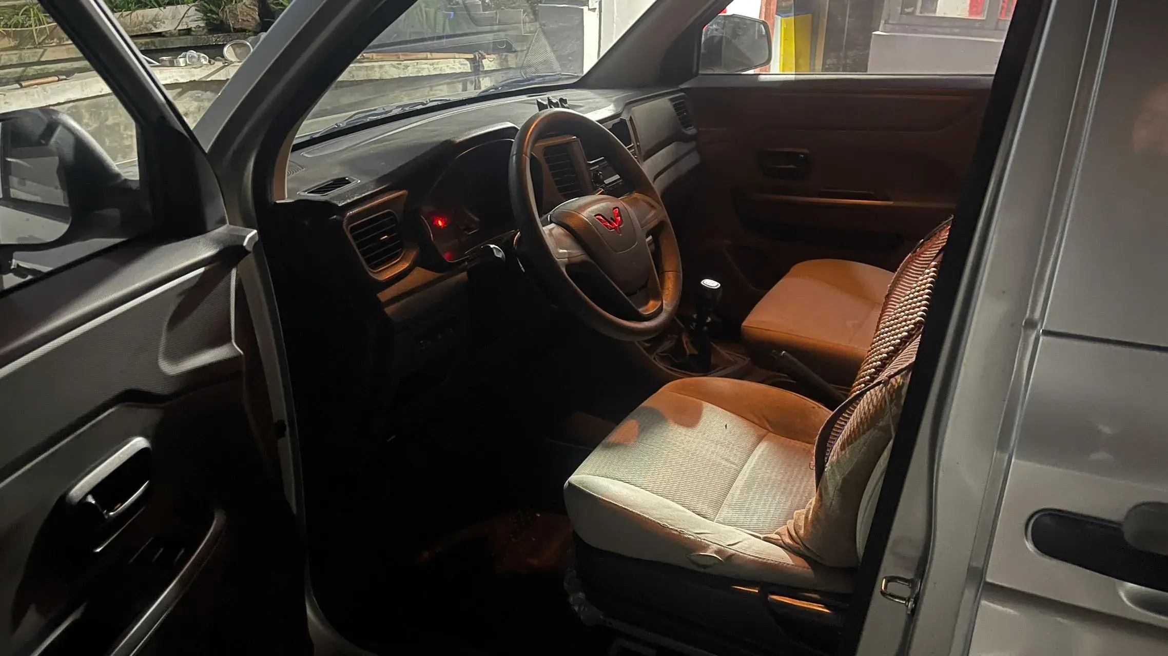 2022 WULING HONGGUANG thumbnail 2